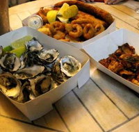 Noosa Harbour Fish Market - Gold Coast Attractions