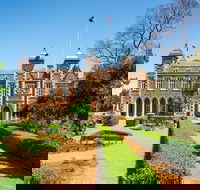 Perth Scavenger Hunt Perched On A Swan - Gold Coast Attractions