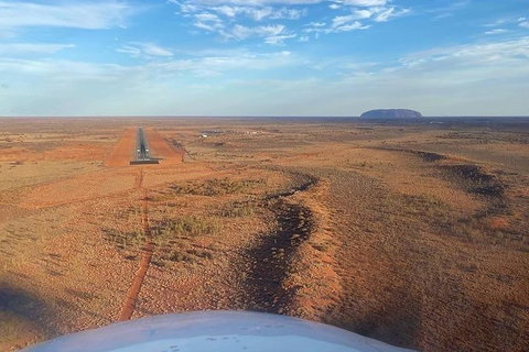 Scenic Flight: Uluru Rock Blast - Gold Coast Attractions 4