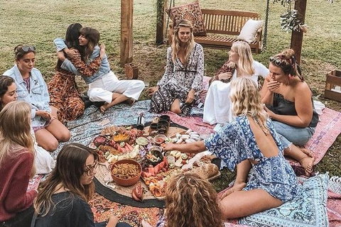 A Picnic In Byron Bay - Gold Coast Attractions 4