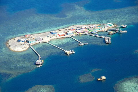 Abrolhos Islands Fixed-Wing Scenic Flight - Gold Coast Attractions 3