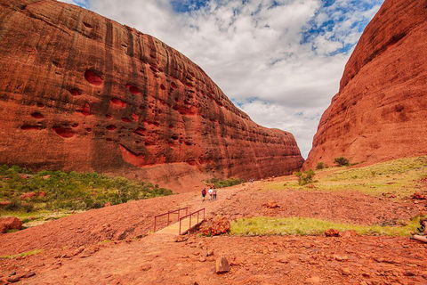Kata Tjuta Sunrise And Valley Of The Winds Half-Day Trip - Gold Coast Attractions 3