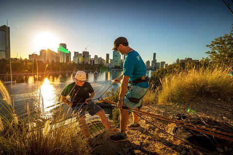 Abseiling The Kangaroo Point Cliffs In Brisbane - Gold Coast Attractions 0