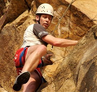 Rock Climbing at the Kangaroo Point Cliffs in Brisbane - Gold Coast Attractions