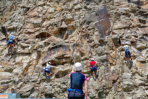 Rock Climbing At The Kangaroo Point Cliffs In Brisbane - Gold Coast Attractions 2