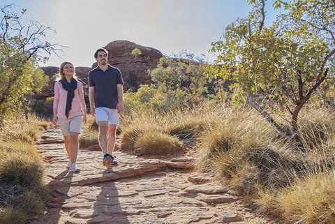 The Amazing Kings Canyon: 4-Hours Walking Tour And Hike - Gold Coast Attractions 2