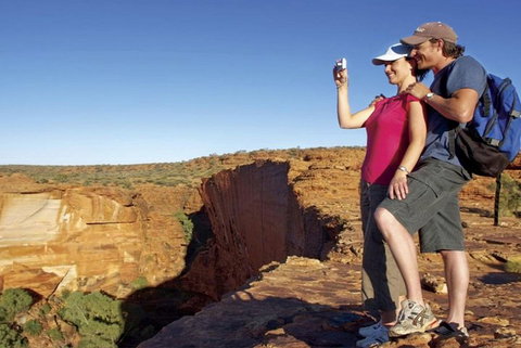 The Amazing Kings Canyon: 4-Hours Walking Tour And Hike - Gold Coast Attractions 4