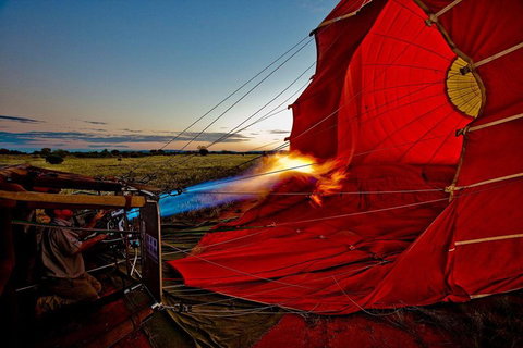 Early Morning Ballooning In Alice Springs - Gold Coast Attractions 0