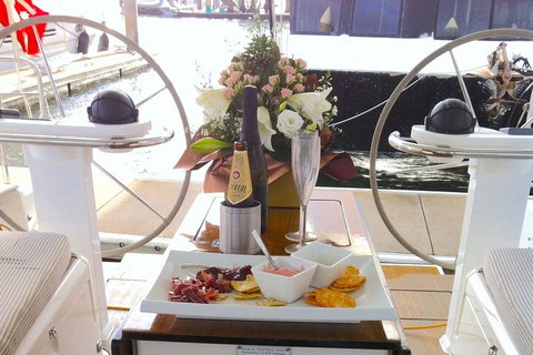 Sailing Curlew Escape On Moreton Bay - Gold Coast Attractions 1