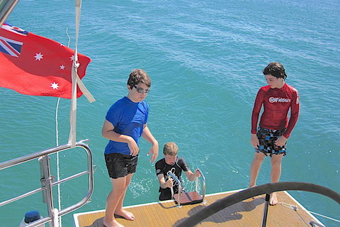 Sailing Curlew Escape On Moreton Bay - Gold Coast Attractions 2
