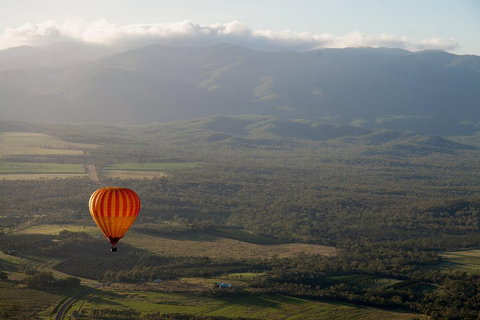 Hot Air Ballooning Tour From Cairns - Gold Coast Attractions 0