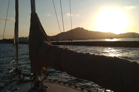 Townsville Small Group Sunset Sail Sailing Cruise Boat Tour Charter Hire - Gold Coast Attractions 2