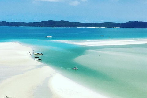 2-Night Whitsundays Sailing Cruise Incl. Whitehaven Beach & Great Barrier Reef - Gold Coast Attractions 5
