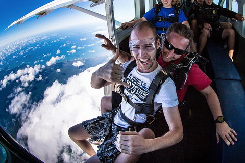 Reef And Rainforest Tandem Sky Dive In Cairns - Gold Coast Attractions 2