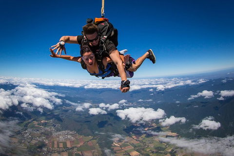 Reef And Rainforest Tandem Sky Dive In Cairns - Gold Coast Attractions 3