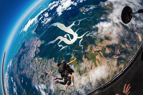 Reef And Rainforest Tandem Sky Dive In Cairns - Gold Coast Attractions 5