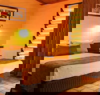 3 Day 4WD Dragonfly Dreaming Accommodated Top End Safari - Gold Coast Attractions