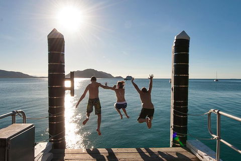 Fitzroy Island Catamaran Transfers From Cairns - Gold Coast Attractions 0