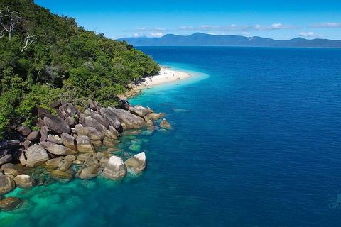 Fitzroy Island Catamaran Transfers From Cairns - Gold Coast Attractions 1