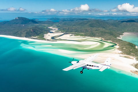 Scenic Flight - Great Barrier Reef, Heart Reef, Whitehaven Beach & Hill Inlet! - Gold Coast Attractions 5