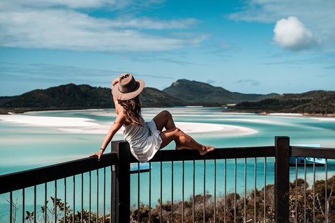 2 Night Whitsunday Islands Cruise On New Horizon From Airlie Beach - Gold Coast Attractions 1