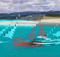 2-Day Whitsundays Sailing Adventure SV Whitehaven - Gold Coast Attractions