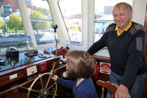 Derwent River Historic Harbour Cruise From Hobart - Gold Coast Attractions 4