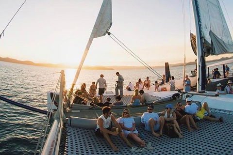 Sunset Sail In The Whitsundays - Gold Coast Attractions 3