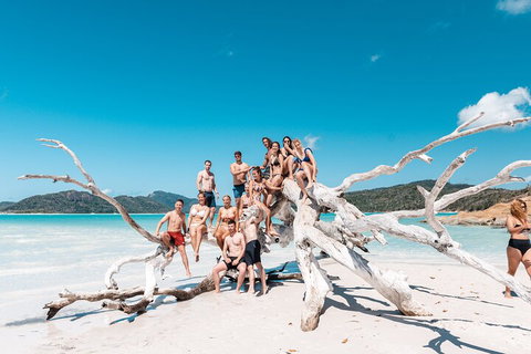 4 Day & 3 Night Whitsunday Islands & Outer Reef Sailing Adventure On Condor - Gold Coast Attractions 0