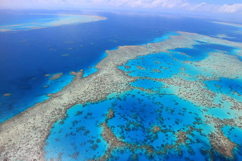 Whitsunday Islands And Heart Reef Scenic Flight - 70 Minutes - Gold Coast Attractions 1
